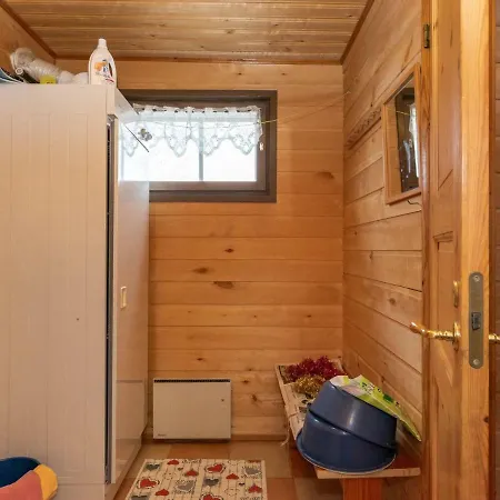 Aamunsarastus By Interhome * Savonranta